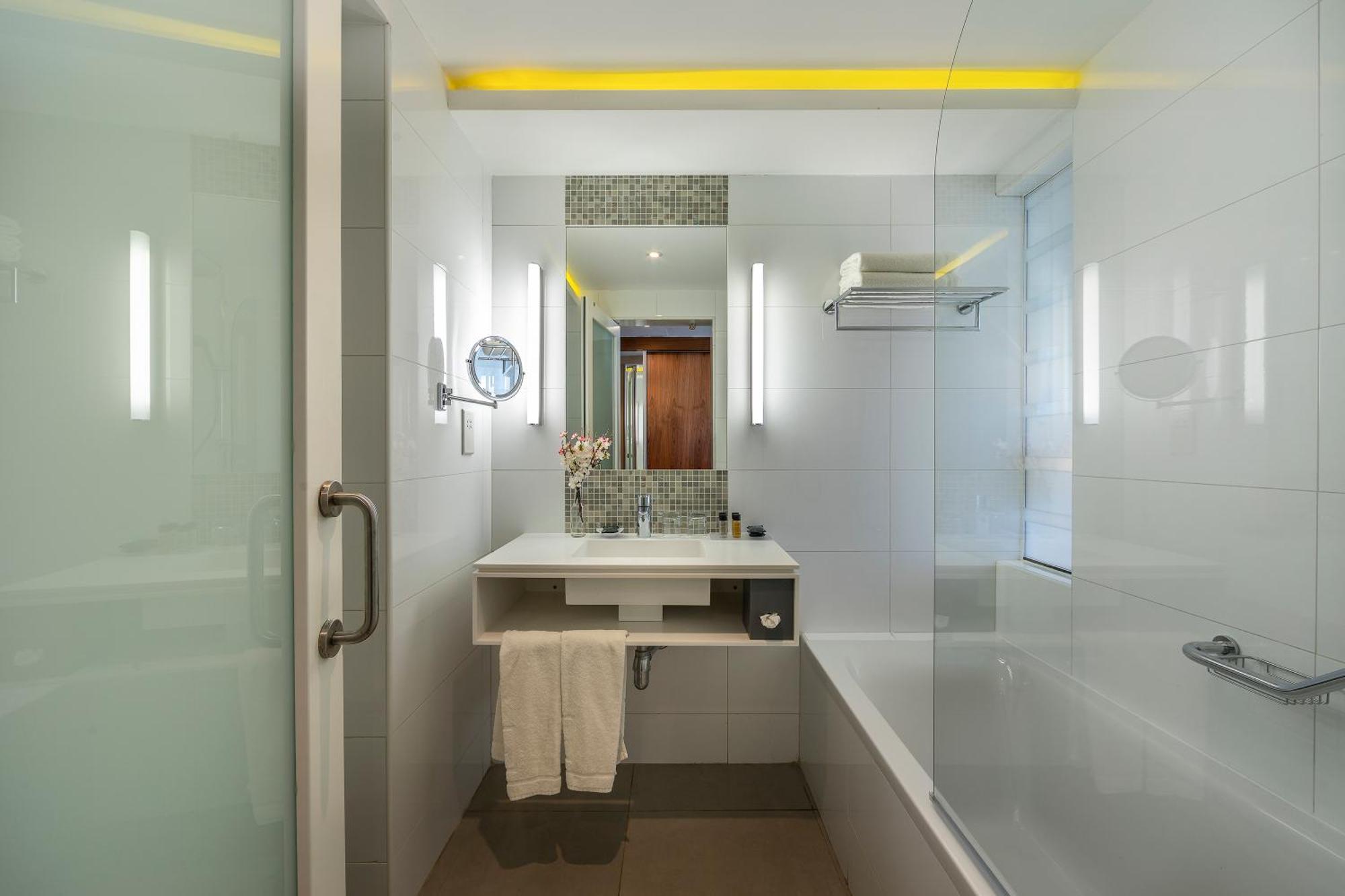 Superior Zimmer mit seitlichem Meerblick