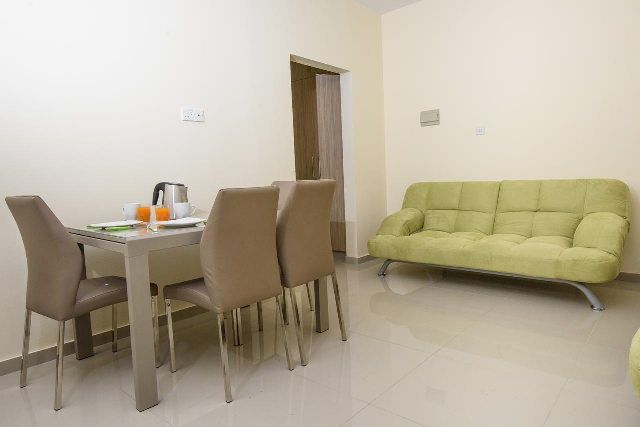 One-Bedroom Apartment - Annex