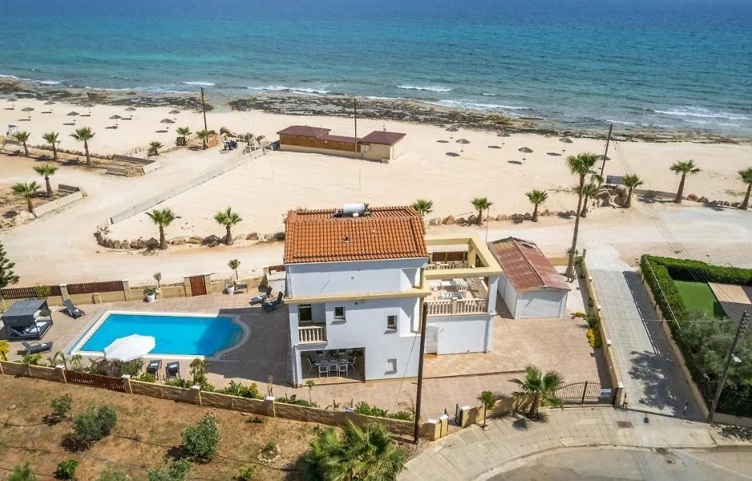 Sirens Beach House-1