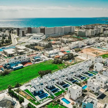 Stay In Style In Modern 3 Bedroom Villas Near Nissi Beach & Square-2