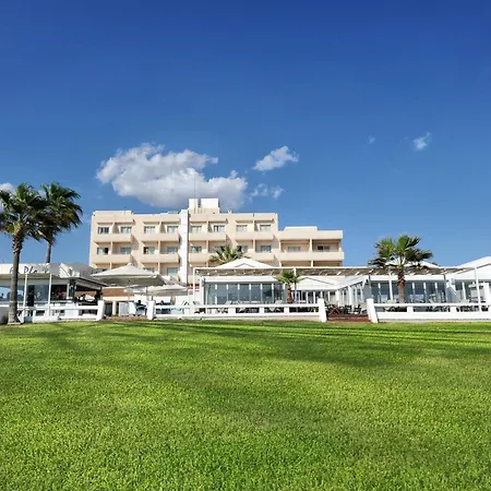 Piere - Anne Beach Hotel-2