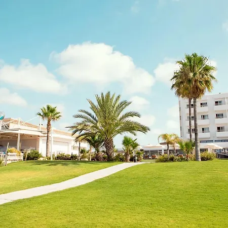 Piere - Anne Beach Hotel-3