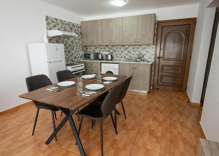 Napa Centrale Suites