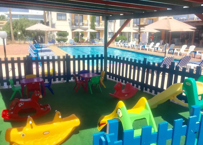 Carina Apartments