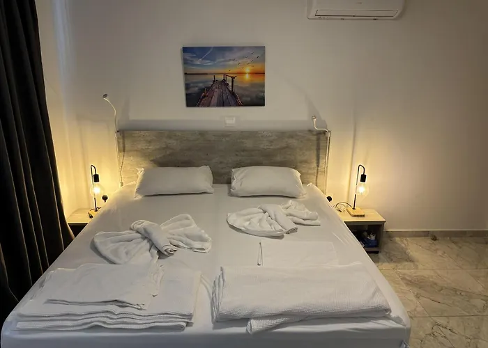 Luca Apts Napa