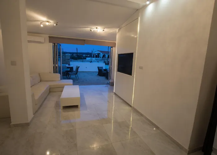 Nissi49 Apartments