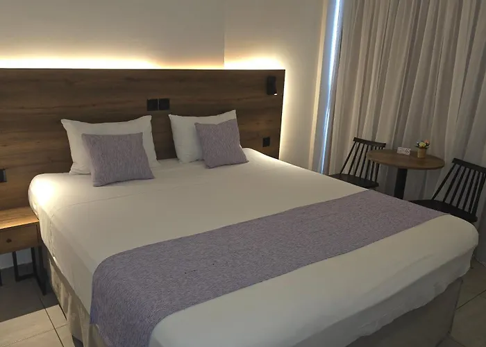 Shalos Studios - Cozy Central Ayia Napa