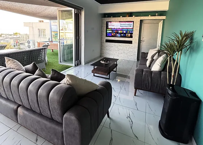Sant Central Deluxe Apartments